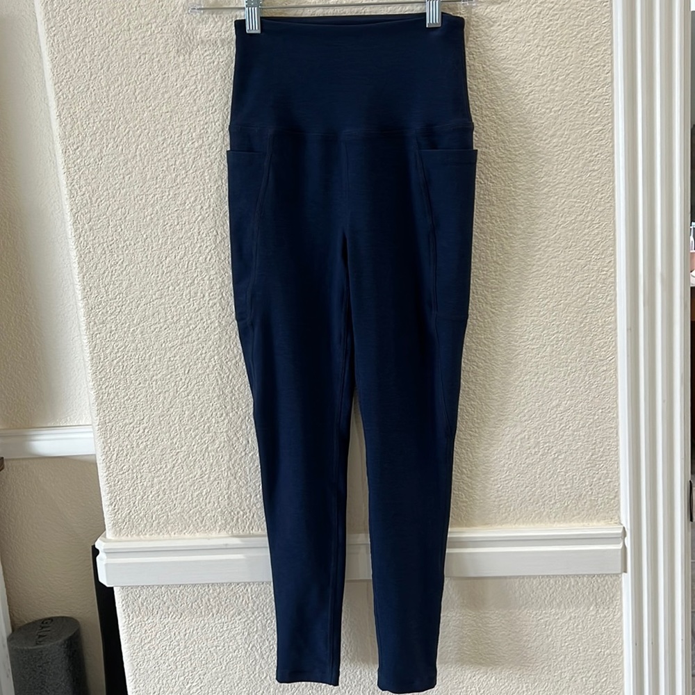 NWOT! Spacedye Navy Beyond Yoga 7/8 leggings Women’s Size S